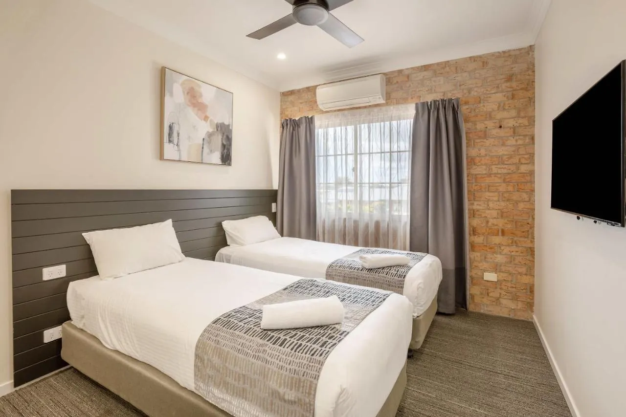 Coopers Colonial Motel Brisbane 3*,