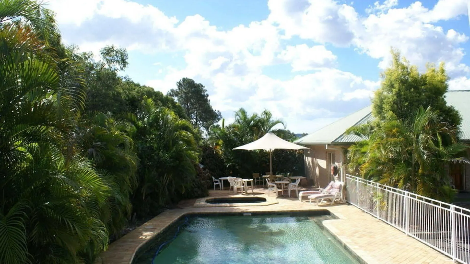Coopers Colonial Motel Brisbane