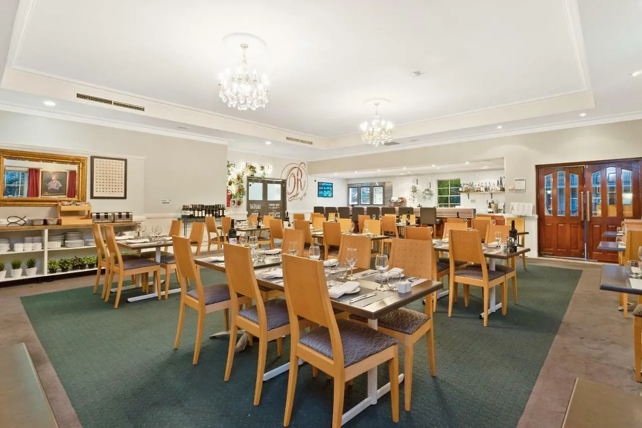 ***  Coopers Colonial Motel Brisbane Australia